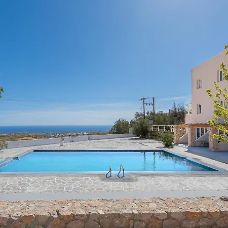 Gin Wellness מלון *