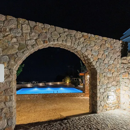 Gin Wellness מלון Pýrgos